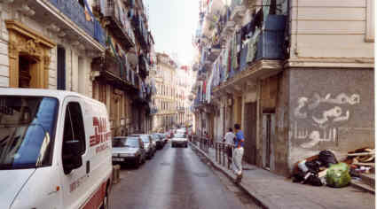 La rue Dupuch , le 11 août 2003